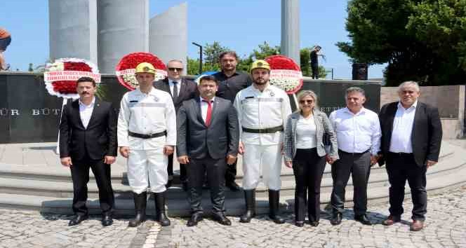 Uzunmehmet törenle anıldı