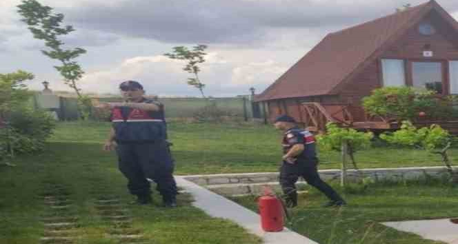Kırklareli’nde günübirlik evlerin denetiminde aranan 3 şüpheli yakalandı