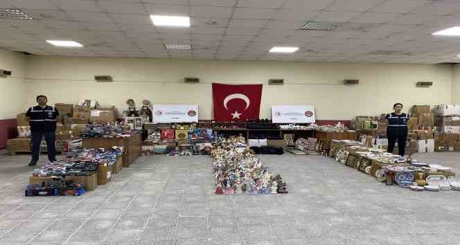 Erenköy Gümrük Sahasında 4 milyon TL değerinde 14 ton kaçak eşya ele geçirildi