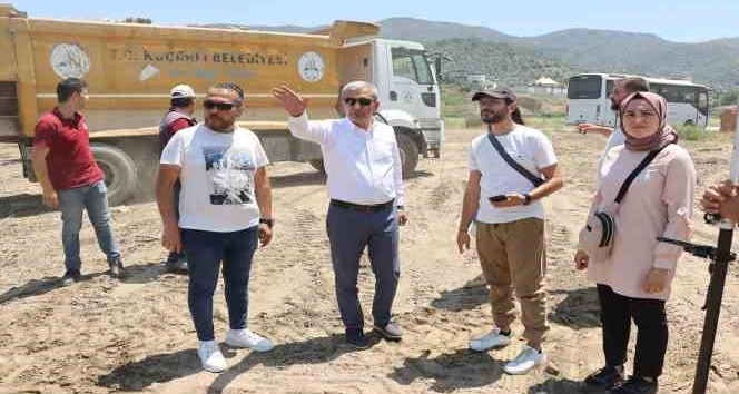 Koçarlı’da hayırseverlerin bağışladığı arsada cami yapımına başlandı