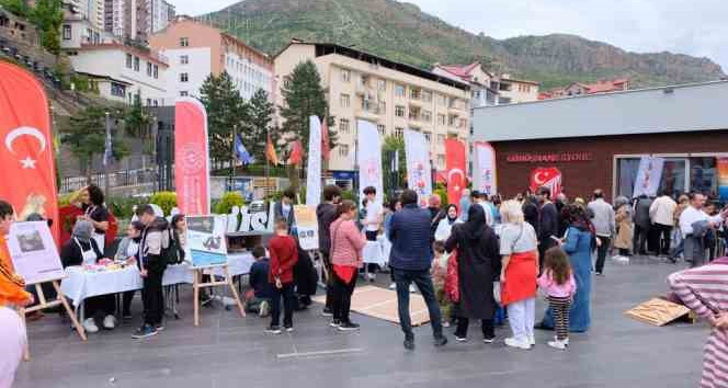 Gümüşhane’de geleceğin yazılımcıları projelerini sergiledi