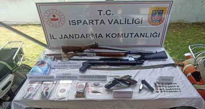 Isparta’da uyuşturucu operasyonunda 2 kişi tutuklandı