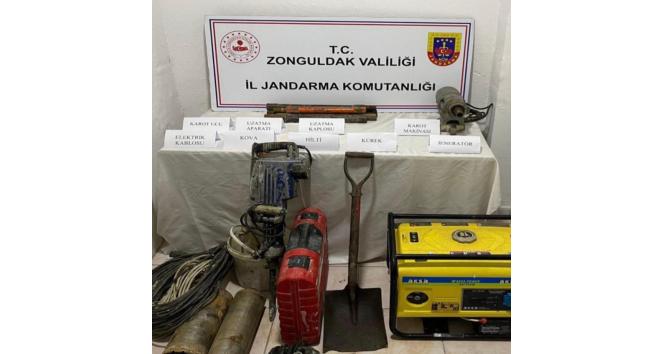 Jandarmadan kaçak kazı operasyonu