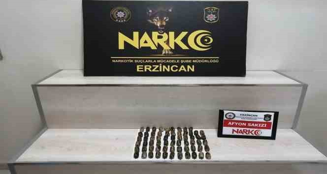 İranlı uyuşturucu kuryesinin midesinden 711 gram uyuşturucu çıktı