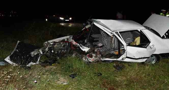 İki otomobilin karıştığı kazada 4 kişi yaralandı