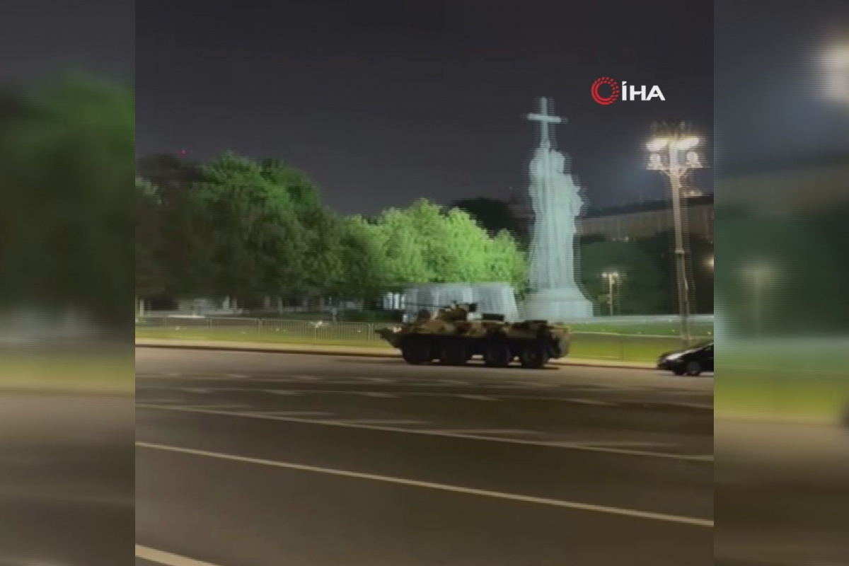 Rusya-Wagner krizinde son durum: Moskova&#039;da zırhlı araçlar sokaklara indi