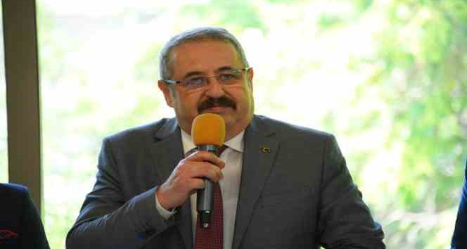 Bayramlaşma töreninde Salihli’nin il olma ihtimali konuşuldu