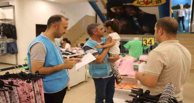 Siirt Belediyesi, bayram öncesi yetim ve dezavantajlı çocukların yüzünü güldürdü