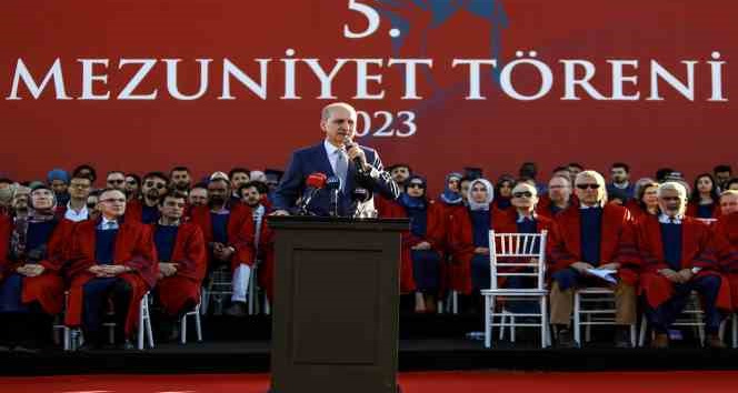 TBMM Başkanı Kurtulmuş: “Dünyanın ihtiyacı olan hikmet ve irfanla donanmış olan bir bilgiye sahip olmak”