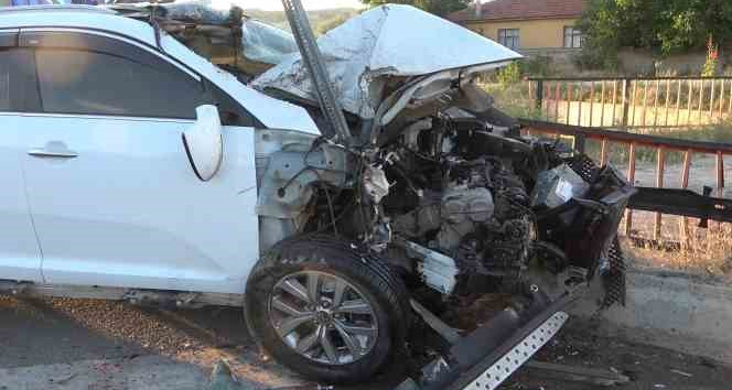 Hurdaya dönen otomobilden yaralı kurtarılan gençten acı haber: Hastanede hayatını kaybetti