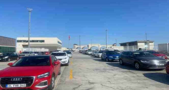 İpsala Sınır Kapısı’nda 10 kilometrelik araç kuyruğu