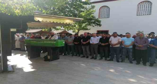 Evlat katili baba tutuklandı, öldürdüğü oğlu toprağa verildi