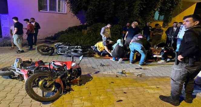 Kağızman’da 2 motosiklet kafa kafaya çarpıştı: 2 ağır yaralı