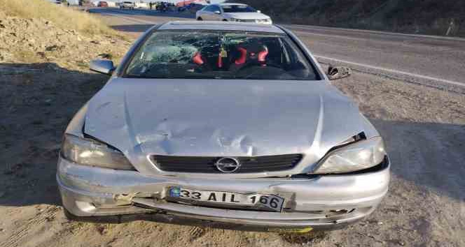 İki otomobil çarpıştı: 2 yaralı