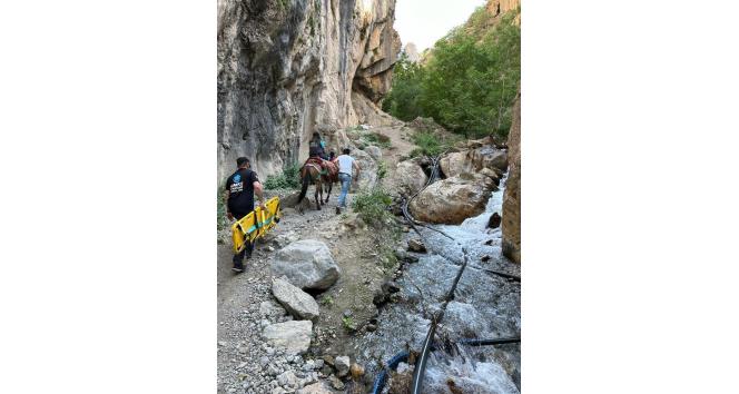Hakkari’de nefes kesen kurtarma çalışması
