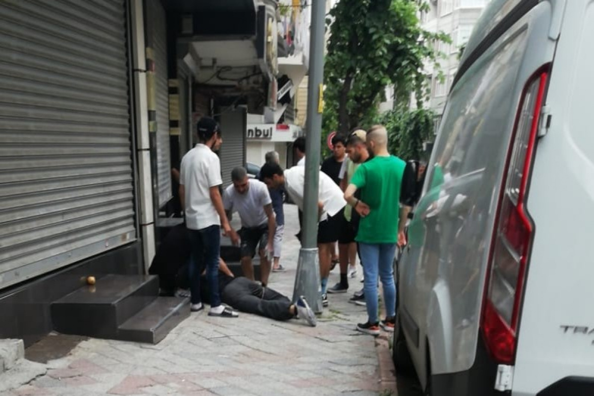 Zeytinburnu&#039;nda silahlı çatışma: 1 yaralı