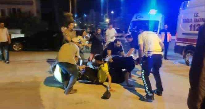 Burdur’da meydana gelen trafik kazasının ardından ortalık savaş alanına döndü