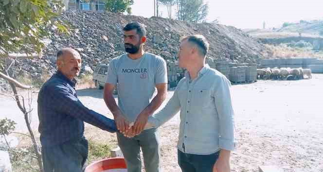 Bitlis’te kurban pazarında fiyatlar yüksek, satışlar düşük