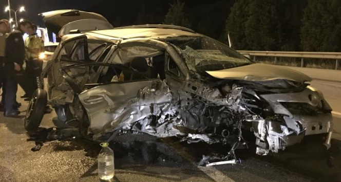 TEMde kaza: Aynı otomobilden 8 yaralı çıktı