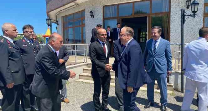 Zonguldak’ta protokol bayramlaştı