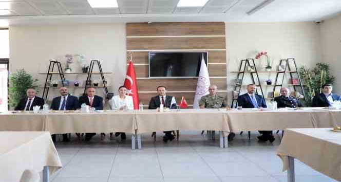 Ağrı’da bayramlaşma programı düzenlendi