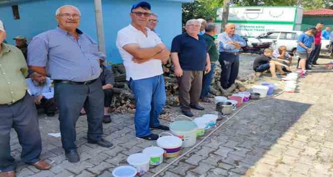 Asırlık gelenekle her eve pişmiş et gidiyor