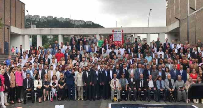 Kocaeli’de geleneksel kent bayramlaşmasında geçmişten bugüne yapılan bayramlaşmaların fotoğrafları sergilendi