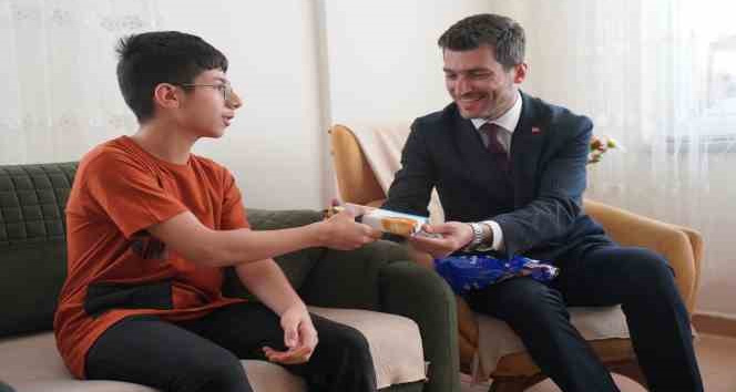 Erbaa Belediye Başkanı Karagöl’den LGS birincisine ziyaret