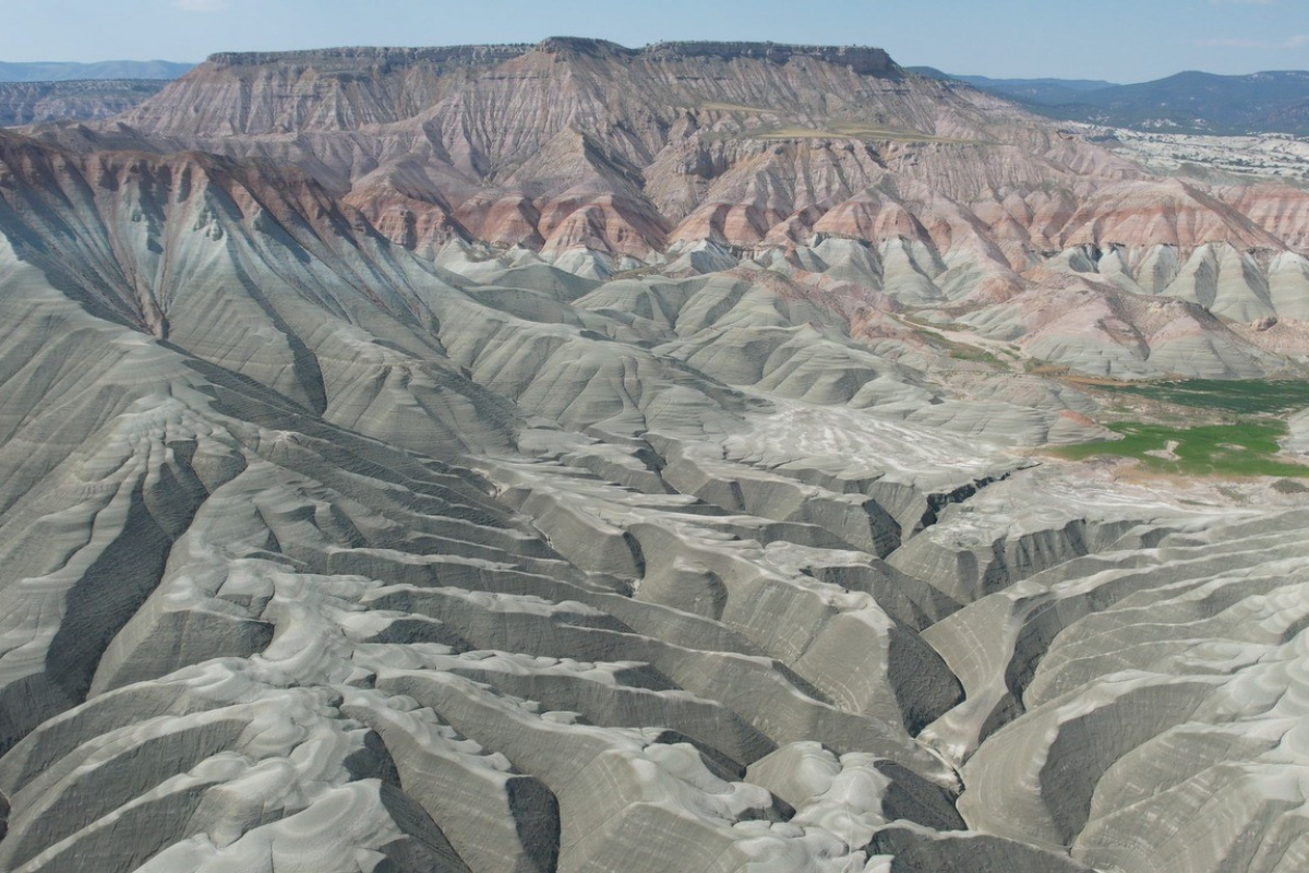 Başkentin 10 milyon yıllık rengarenk tepeleri: Gökkuşağı Tepeleri