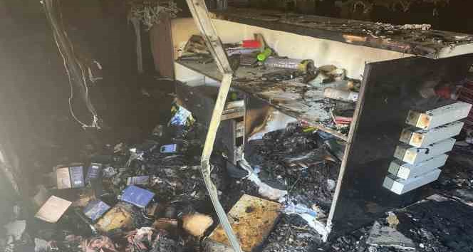 Giyim mağazasında çıkan yangın korkuttu