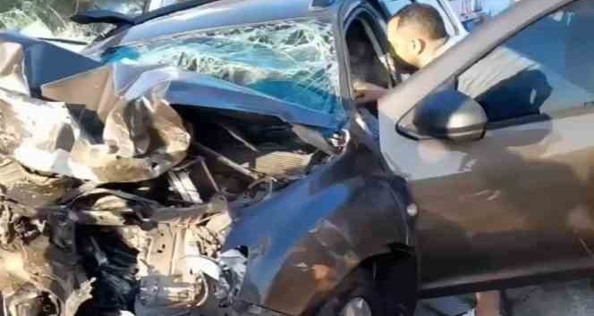 İzmir’de bayram dönüşünde feci kaza: 4 ölü, 21 yaralı