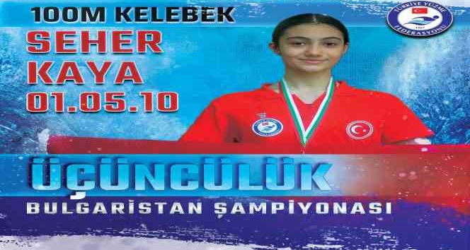 Uşaklı yüzücü, Bulgaristan’dan bronz madalyayla döndü