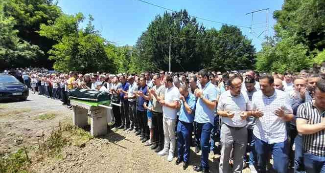 Zonguldak’ta denizde boğulan tır şoförü toprağa verildi