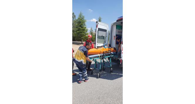Aladağlar’da ayak bileği kırılan dağcı helikopterle kurtarıldı