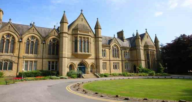 İzmir Ekonomili Mert’e ‘yapay zeka’ bursu