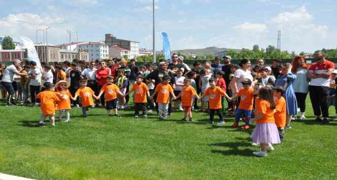 Kars’ta Yaz Spor Okulları’nın açılışı yapıldı