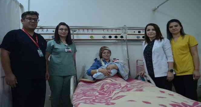 Kahramanmaraş’ta yılın ilk bebeği dünyaya geldi