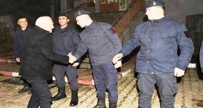 Başkan Yılmaz, yeni yıl gecesinde kurum ziyaretleri yaptı