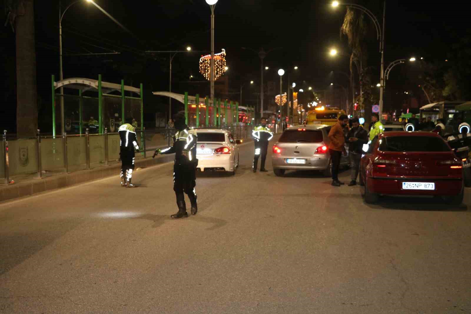Şanlıurfa&rsquo;da yılbaşı denetimi: 83 g&ouml;zaltı
