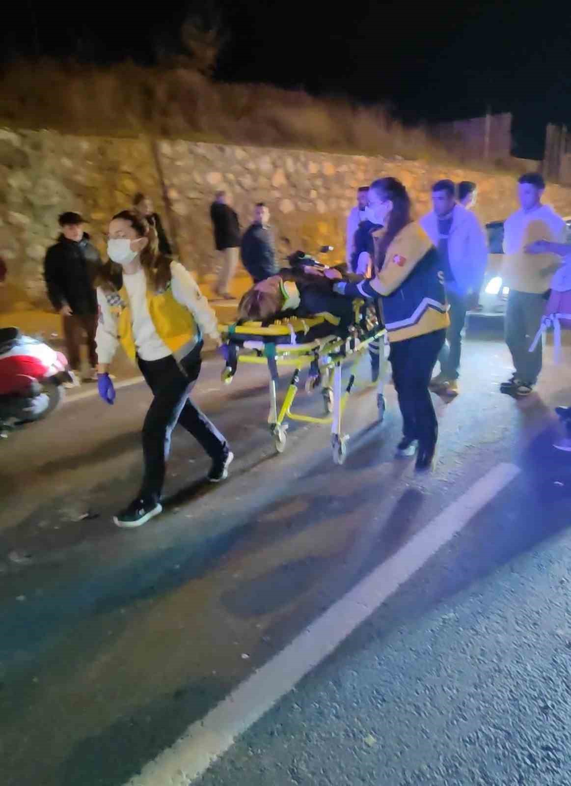 Kuşadası’nda yeni yılın ilk kazası: 1 yaralı
