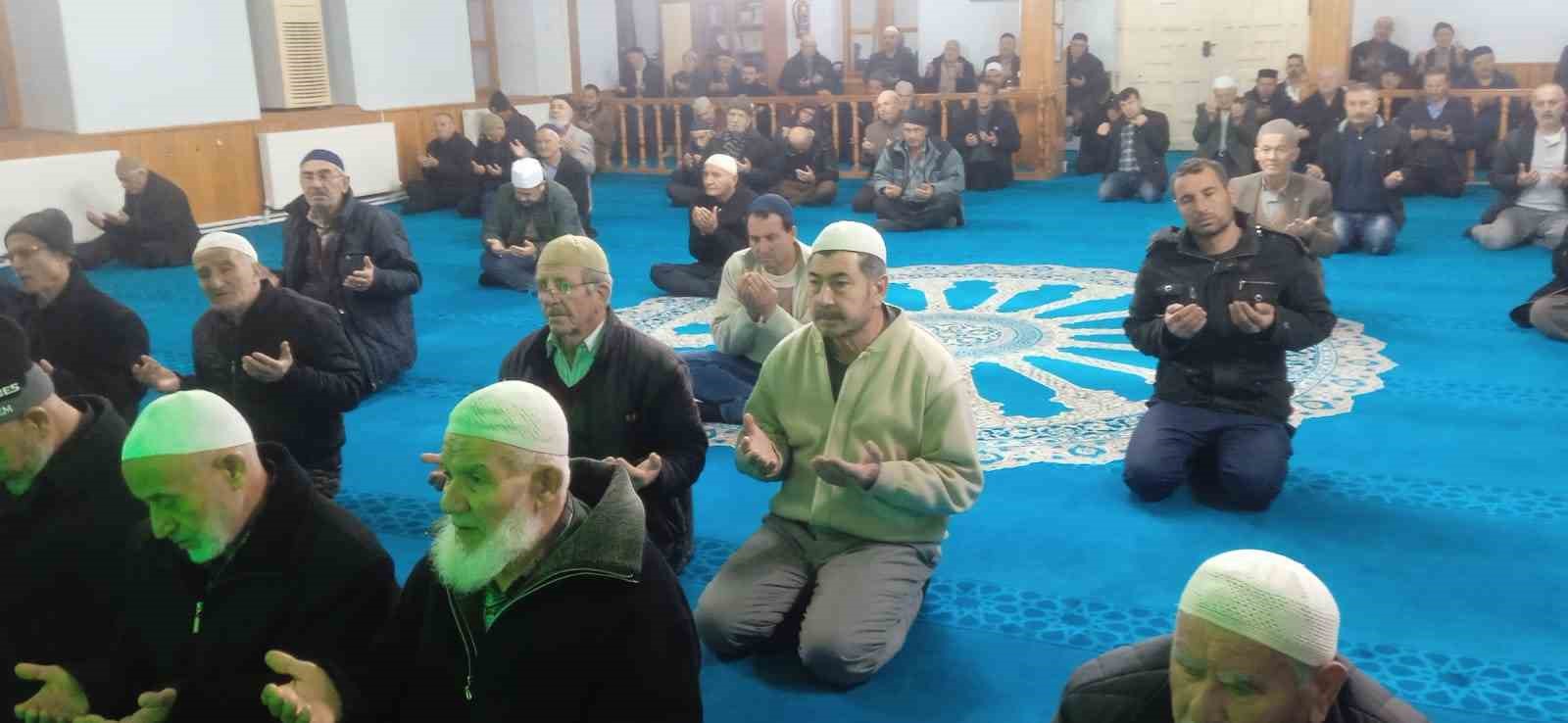 Hisarcık&rsquo;ta ailecek sabah namazı buluşması
