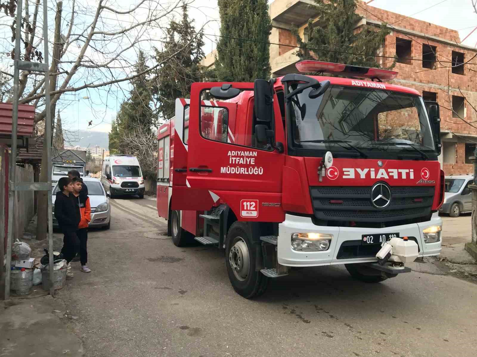 Evde &ccedil;ıkan yangın korkuttu
