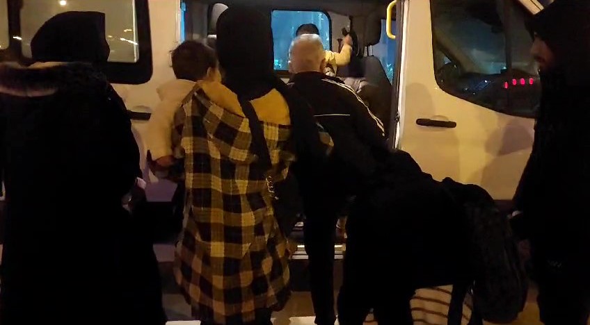 Edremit’te 8 düzensiz göçmen yakalandı
