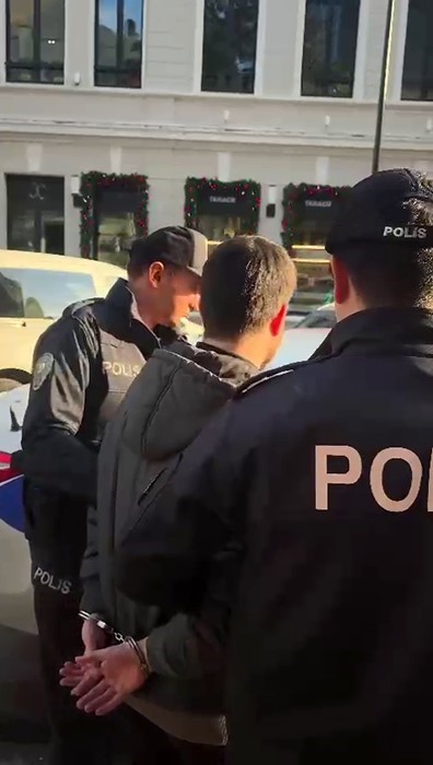 Filistin’e destek yürüyüşünden dönen vatandaşa yumrukla saldıran şüpheli adliyeye sevk edildi
