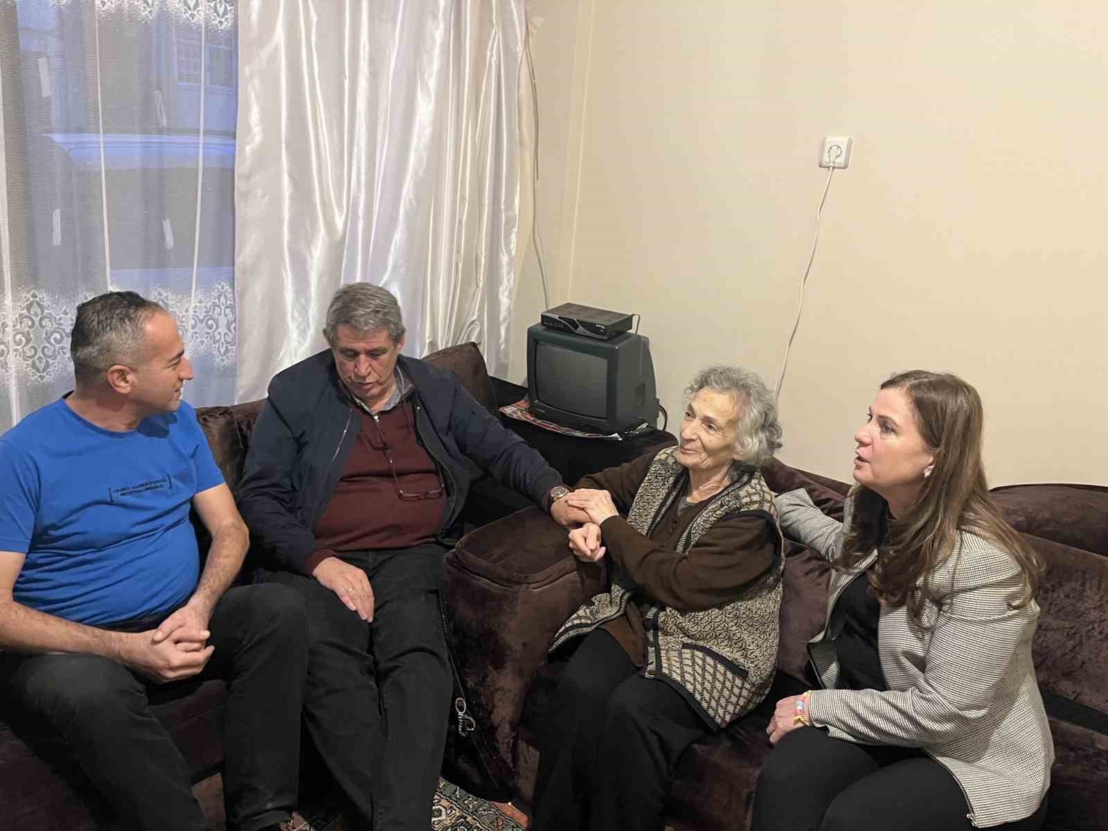 Başkan Çalkaya geleneği sürdürdü, 2024’ü Balçovalılarla karşıladı

