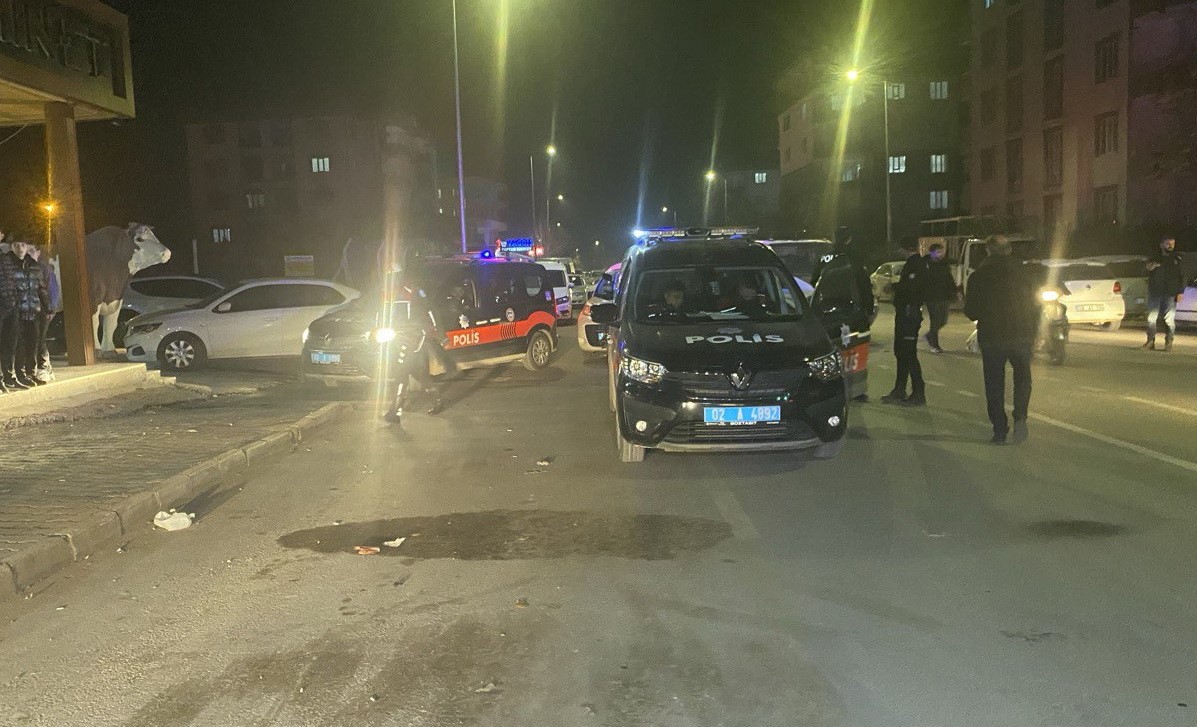 Husumetlisini pide fırınında bı&ccedil;aklayarak &ouml;ld&uuml;rd&uuml;
