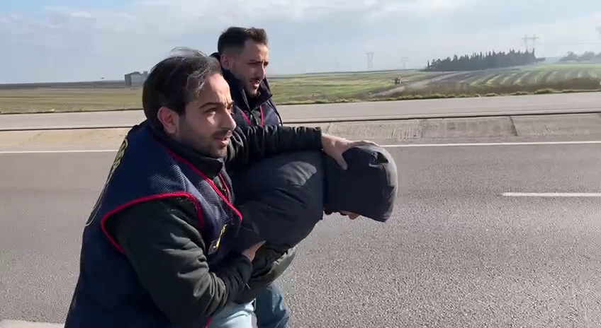 Jandarma ekipleri altın dolandırıcısını böyle yakaladı