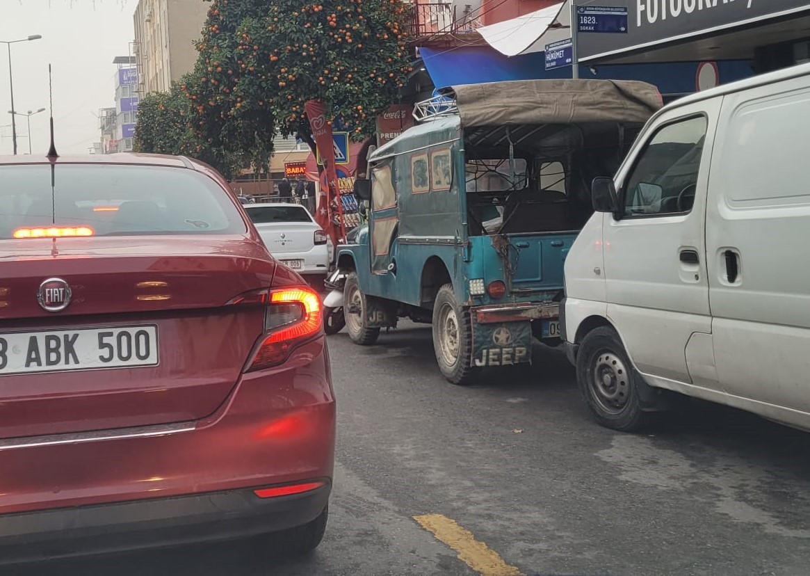 Aydın’da trafik yoğunluğu dikkat çekiyor
