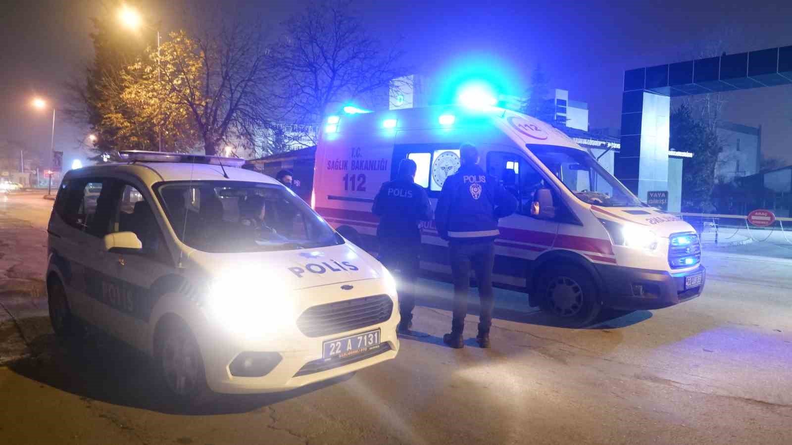 Yılbaşı eğlencesinde laf atma kanlı bitti: 27 yaşındaki gen&ccedil; yoğun bakımda yaşam m&uuml;cadelesi veriyor
