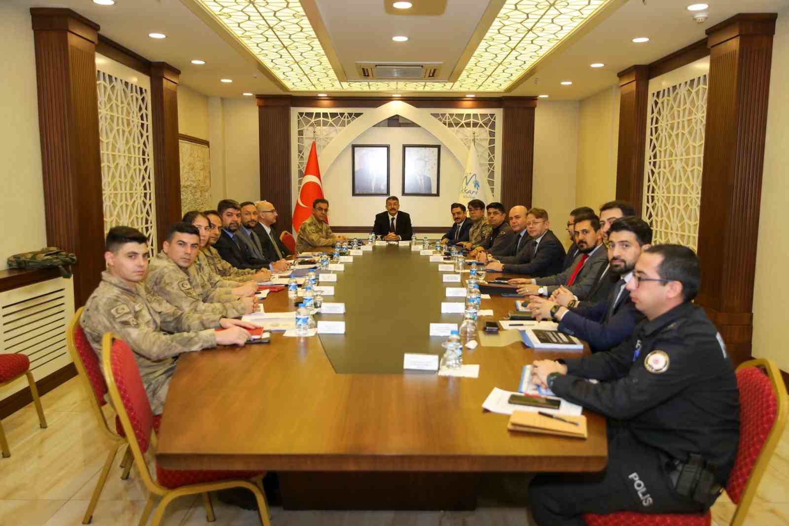 Vali Ali Çelik "Hakkari huzurunu yaşıyor"